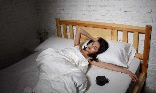 睡眠质量差的危害有哪些？睡觉质量差怎么办？